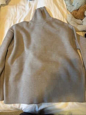 Babaton Light Gray Turtleneck Sweater